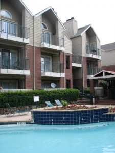 Highland House Condos Apartment Pool Area
