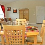 The Falls At Highpoint Apartment Dining Area