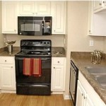 The Falls At Highpoint Apartment Kitchen