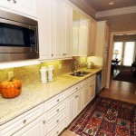 Drexel Park Hollow Apartment Kitchen.