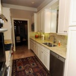 Drexel Park Hollow Apartment Kitchen