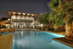 Idlewyld Village Apartment Pool Area