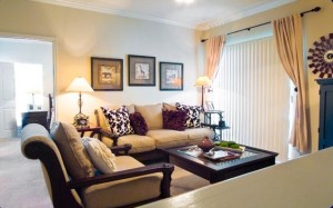 Kensington Square I & II Apartment Living Area