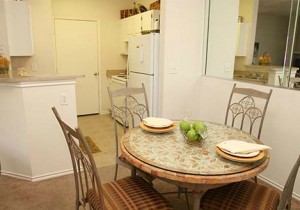 Keystone Ranch Apartment Dining Area