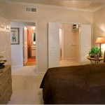 La Salle Apartment Bedroom