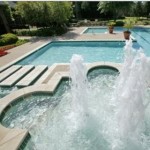 La Salle Apartment Fountain