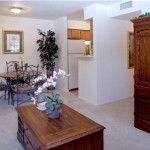 Lincoln Crossing Apartment Dining Room