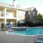 Preston Bridge Apartment Pool View