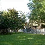 Preston Racquet Club Apartment Garden