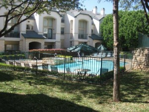 Vail Village Club Apartment Pool Area