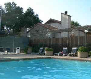 Ventana Apartment Pool View
