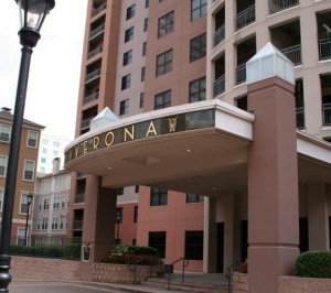 Verona Apartments Entrance