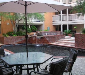 Lincoln Court Apartment Pool View