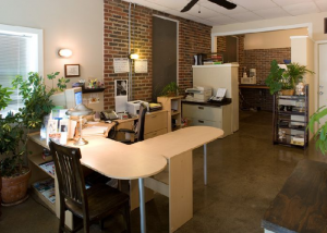 Magnolia Station Apartment Office Room