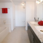 Park 4200 Apartment Model Bathroom