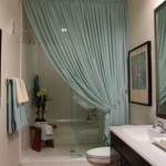 The Avery on Southwestern Apartment Bathroom