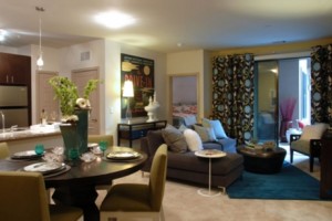 The Avery on Southwestern Apartment Dining Room